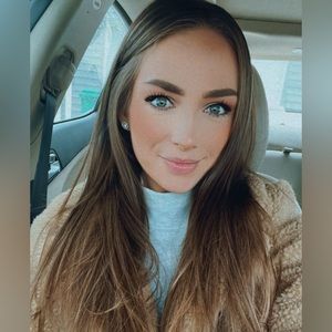 Meet your Posher, Rachel